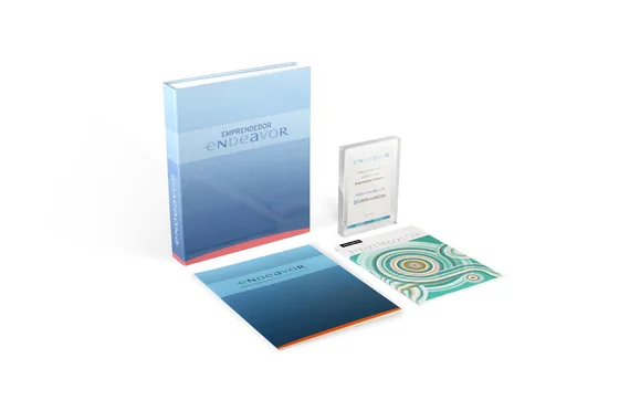 Kit corporativo con empaque a la medida — proyecto 17