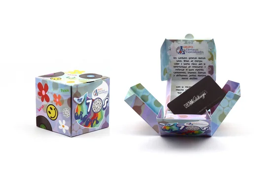 Kit corporativo con empaque a la medida — proyecto 37