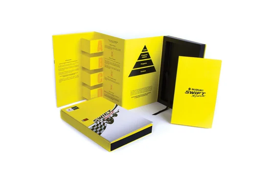 Kit corporativo con empaque a la medida — proyecto 47